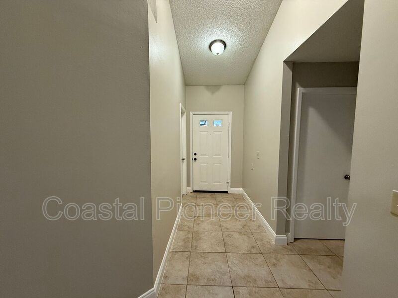 14057 Citrus Pointe Dr - Photo 3 of 21