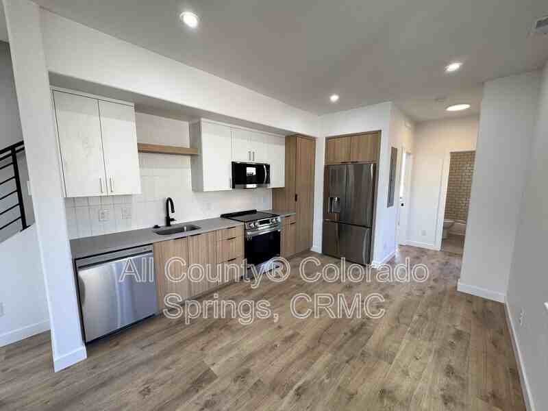 2512 W Bijou St - Photo 4 of 26