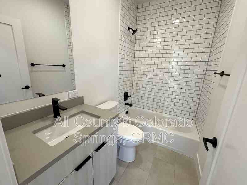 2512 W Bijou St - Photo 6 of 26