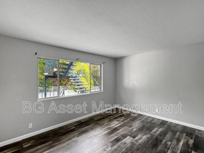 10 Lee St #7 - Photo 6 of 11
