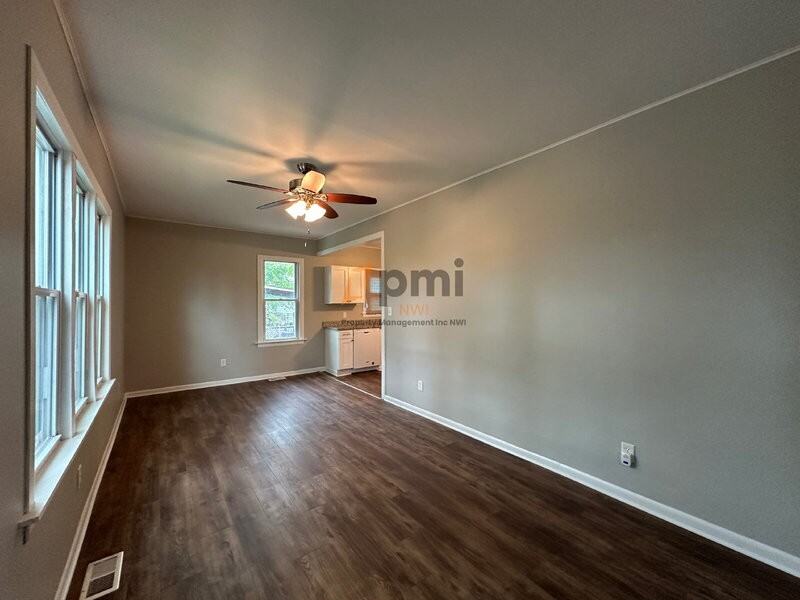 6812 Jackson Ave - Photo 2 of 23