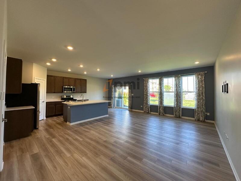 8366 Kannon Dr - Photo 5 of 30