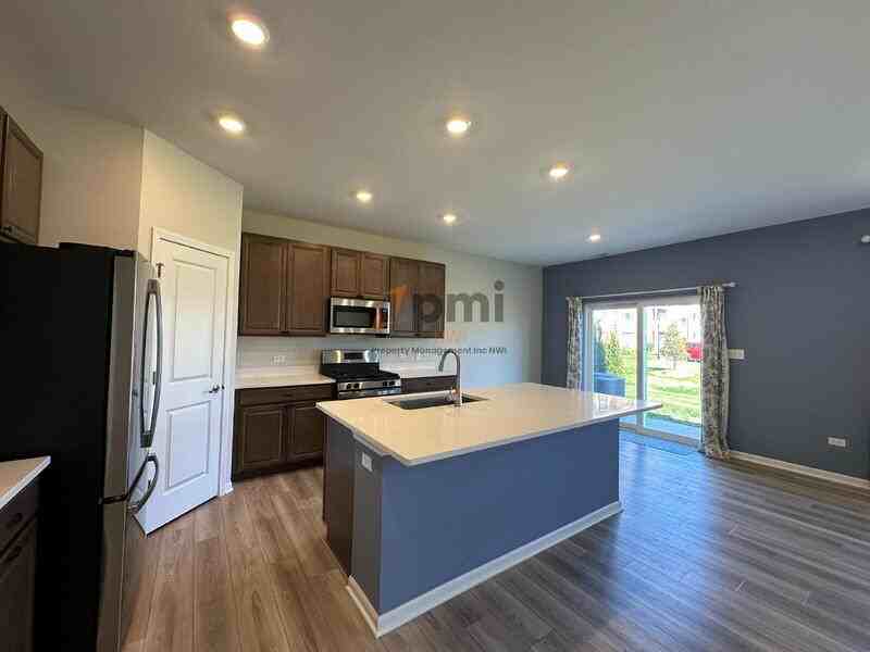 8366 Kannon Dr - Photo 7 of 30