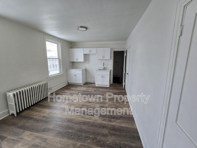 108 S High St #2 - Photo 2 of 6