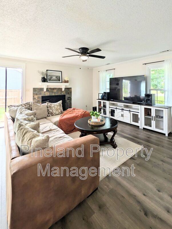 501 Camden Rd - Photo 3 of 21