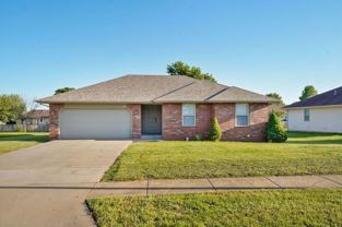 5552 W David St - Photo 1 of 1