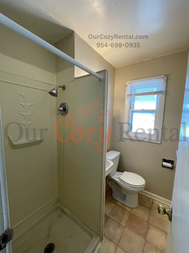 1591 Zener St - Photo 7 of 15