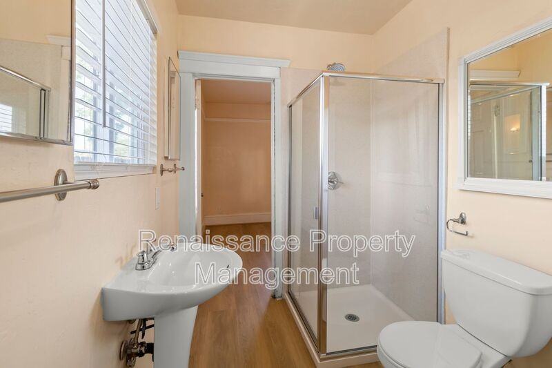 1026 Windeler Ave #A - Photo 3 of 27