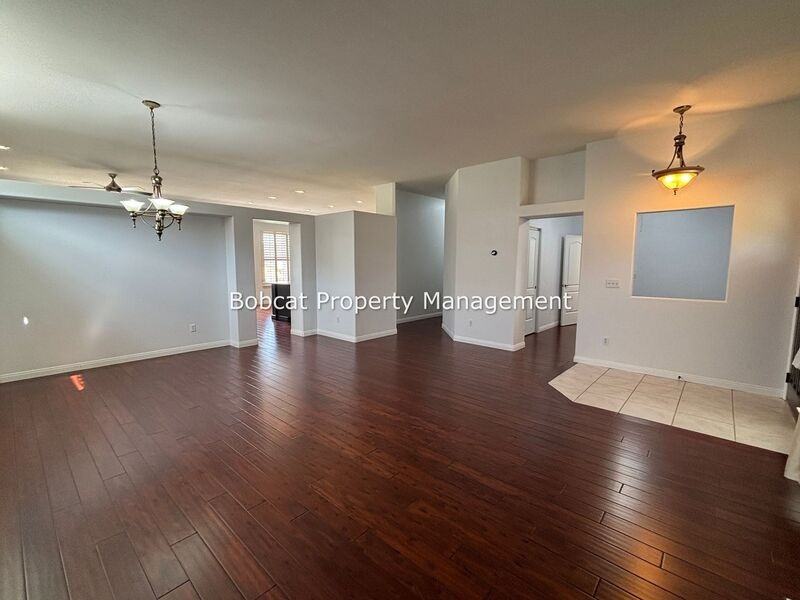 1626 Evergreen Dr - Photo 3 of 47