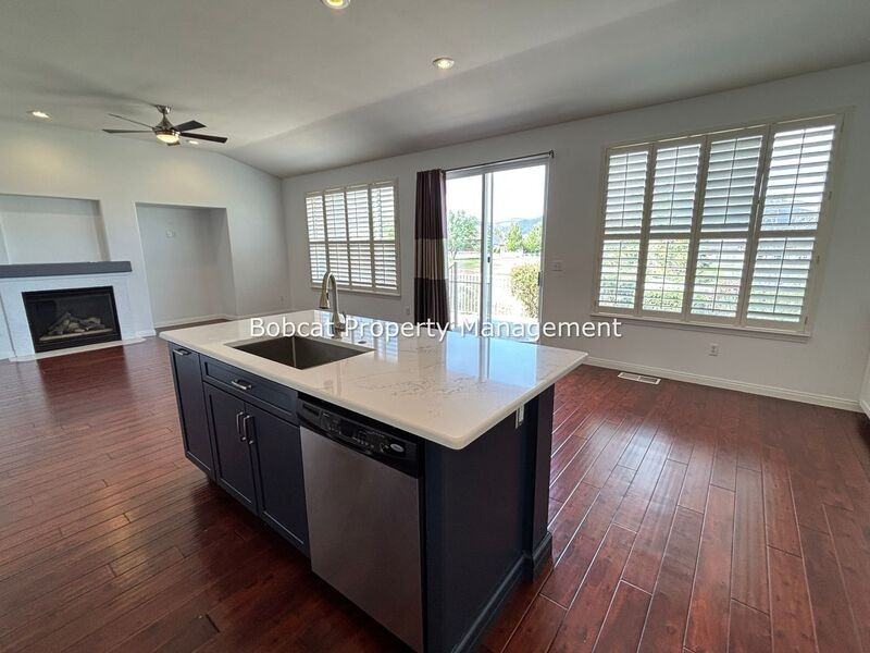1626 Evergreen Dr - Photo 6 of 47
