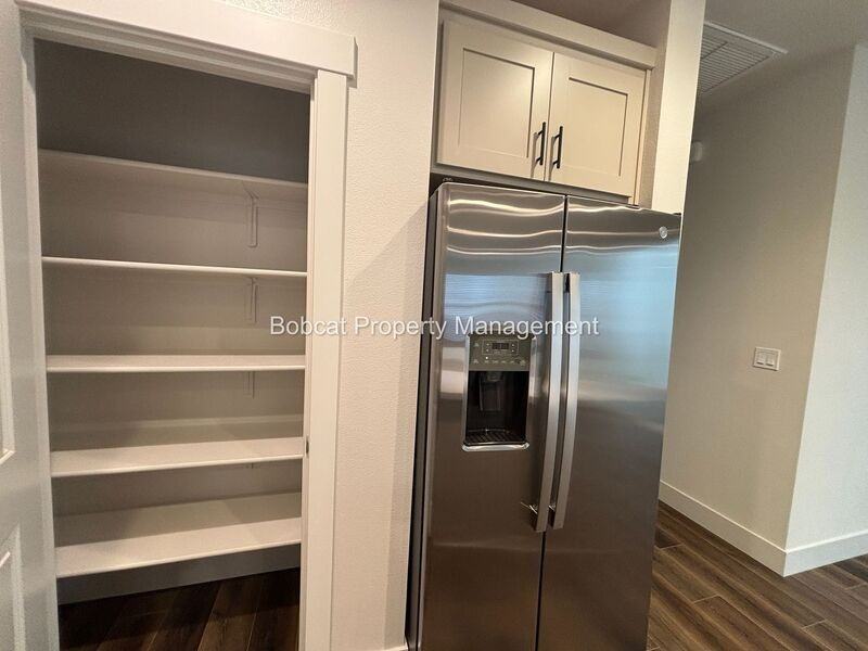1112 Little Ln - Photo 7 of 36