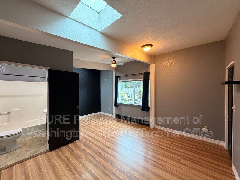 802 9th St Sw #802-1-2 - Photo 2 of 12