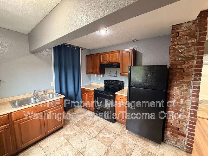 802 9th St Sw #802-1-2 - Photo 4 of 12