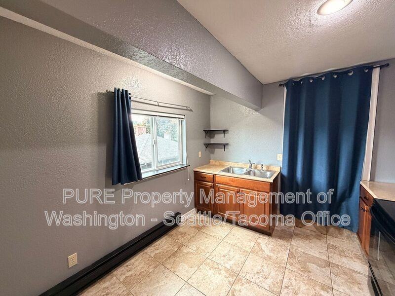 802 9th St Sw #802-1-2 - Photo 5 of 12