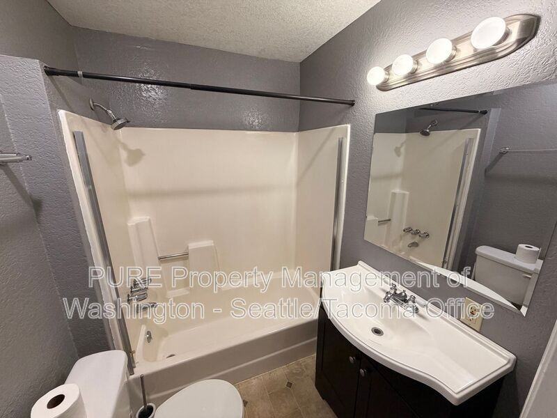 802 9th St Sw #802-1-2 - Photo 6 of 12