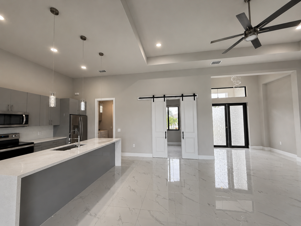 1912 Sw 13th St - Photo 5 of 28