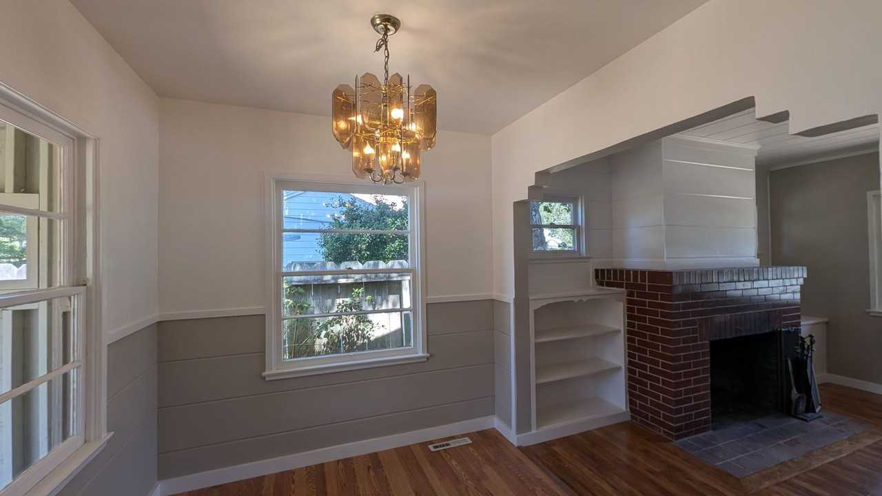 813 Cypress St - Photo 6 of 18