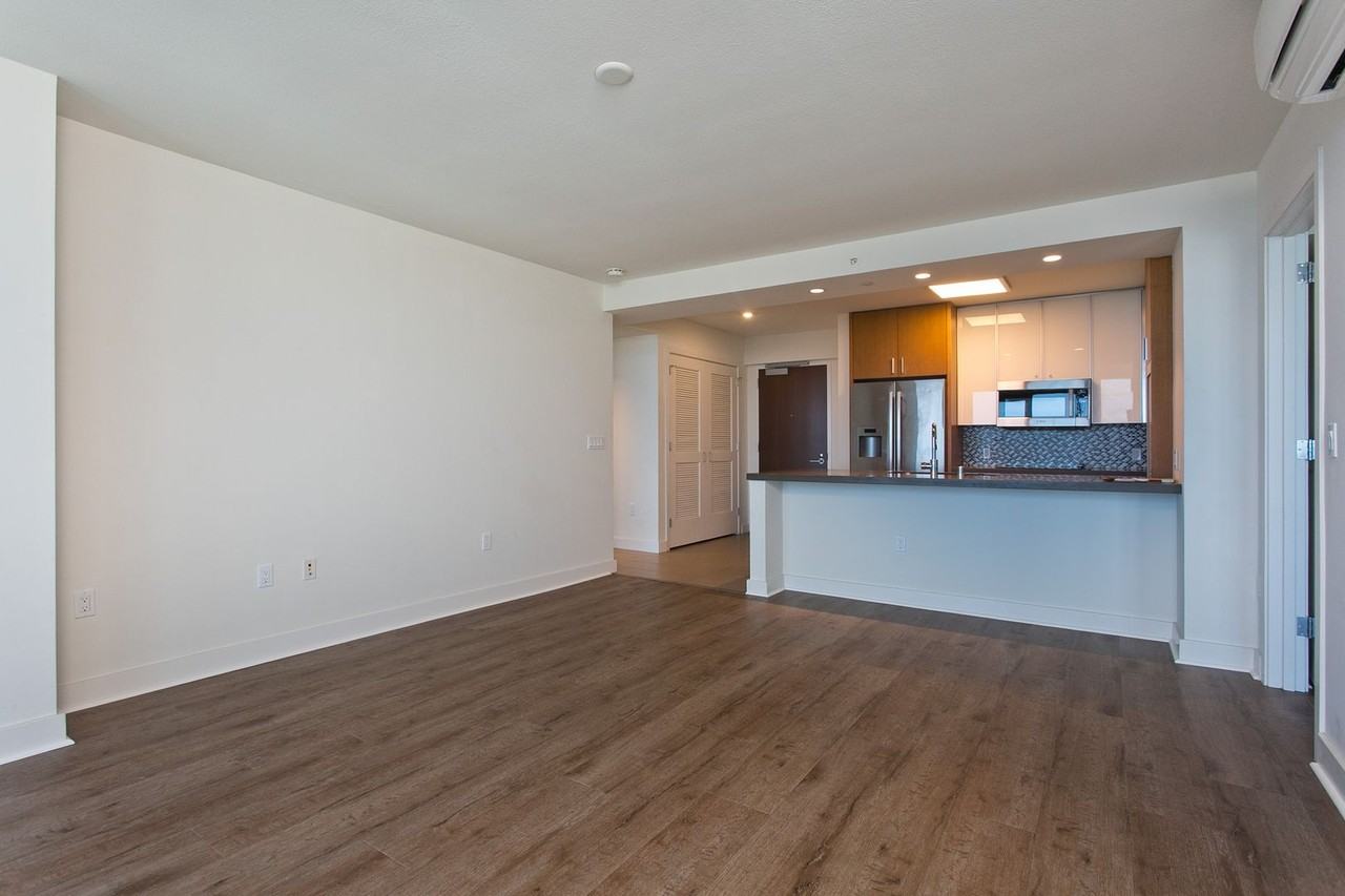600 Ala Moana Blvd #4207 - Photo 3 of 25