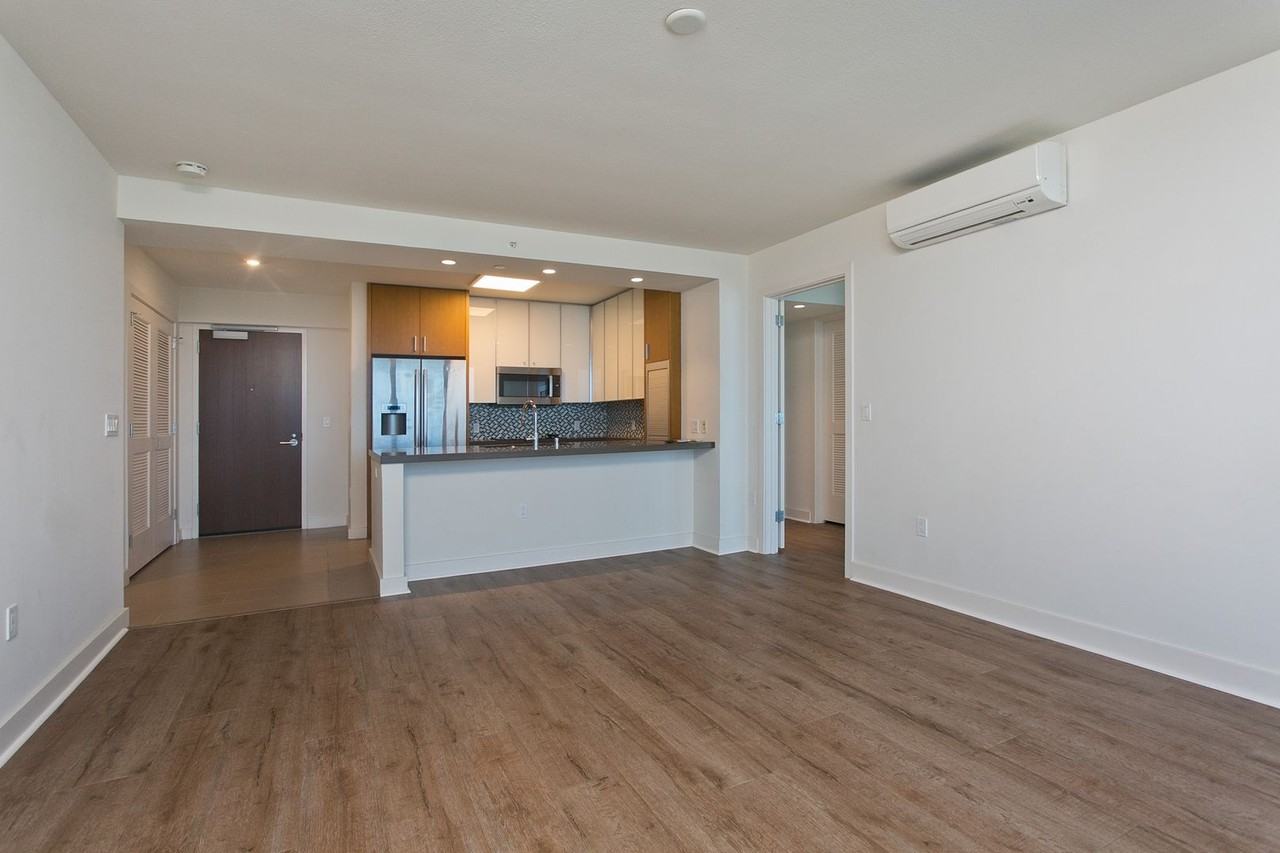 600 Ala Moana Blvd #4207 - Photo 4 of 25