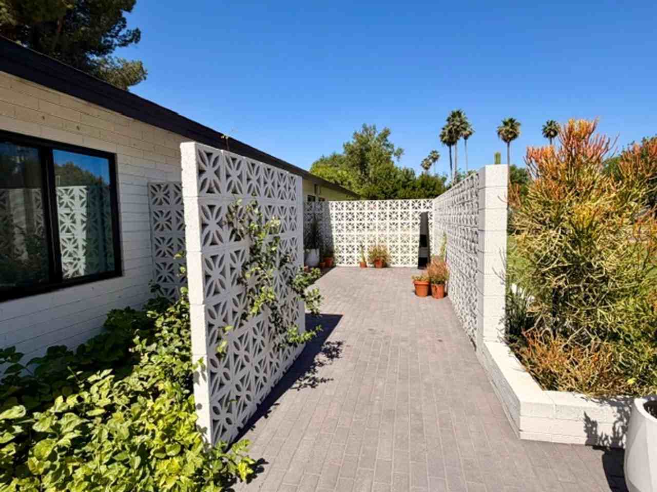 703 W Palo Verde Dr - Photo 2 of 21