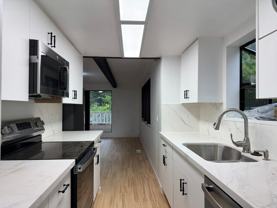 9015 45th Ave Ne - Photo 1 of 1