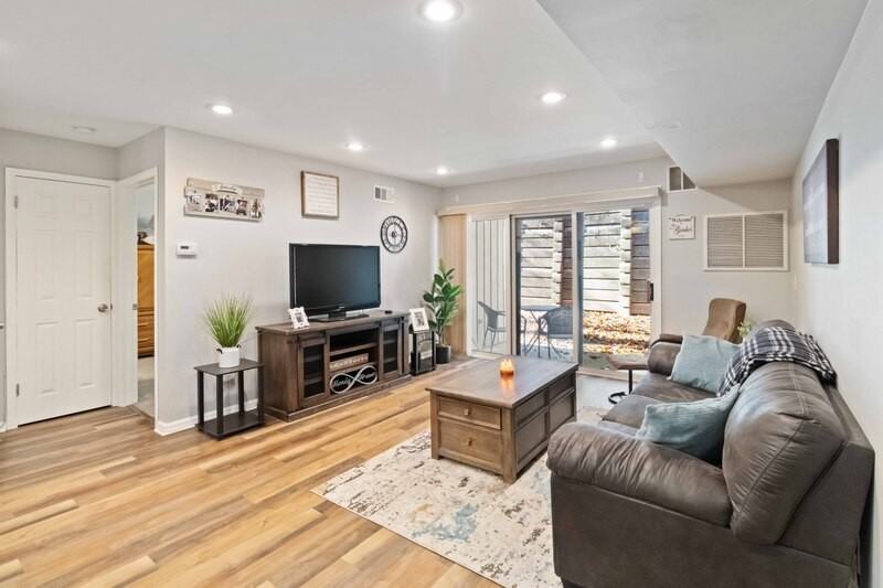 61 Mount Kemble Ave #308 - Photo 3 of 16