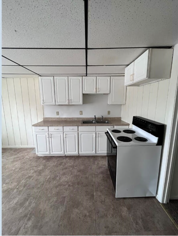 148 S River St #4 - Photo 4 of 10