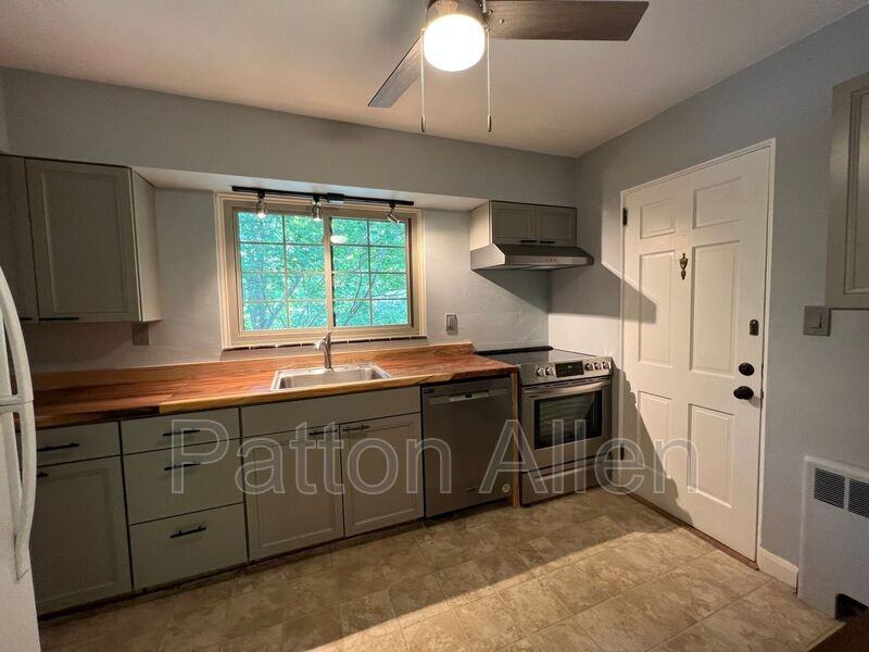 240 Kimberly Ave #2 - Photo 2 of 14