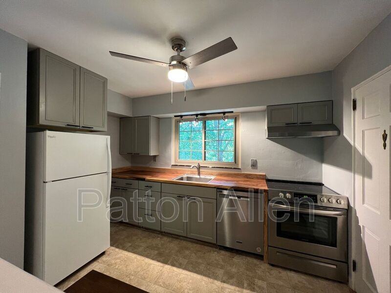 240 Kimberly Ave #2 - Photo 3 of 14