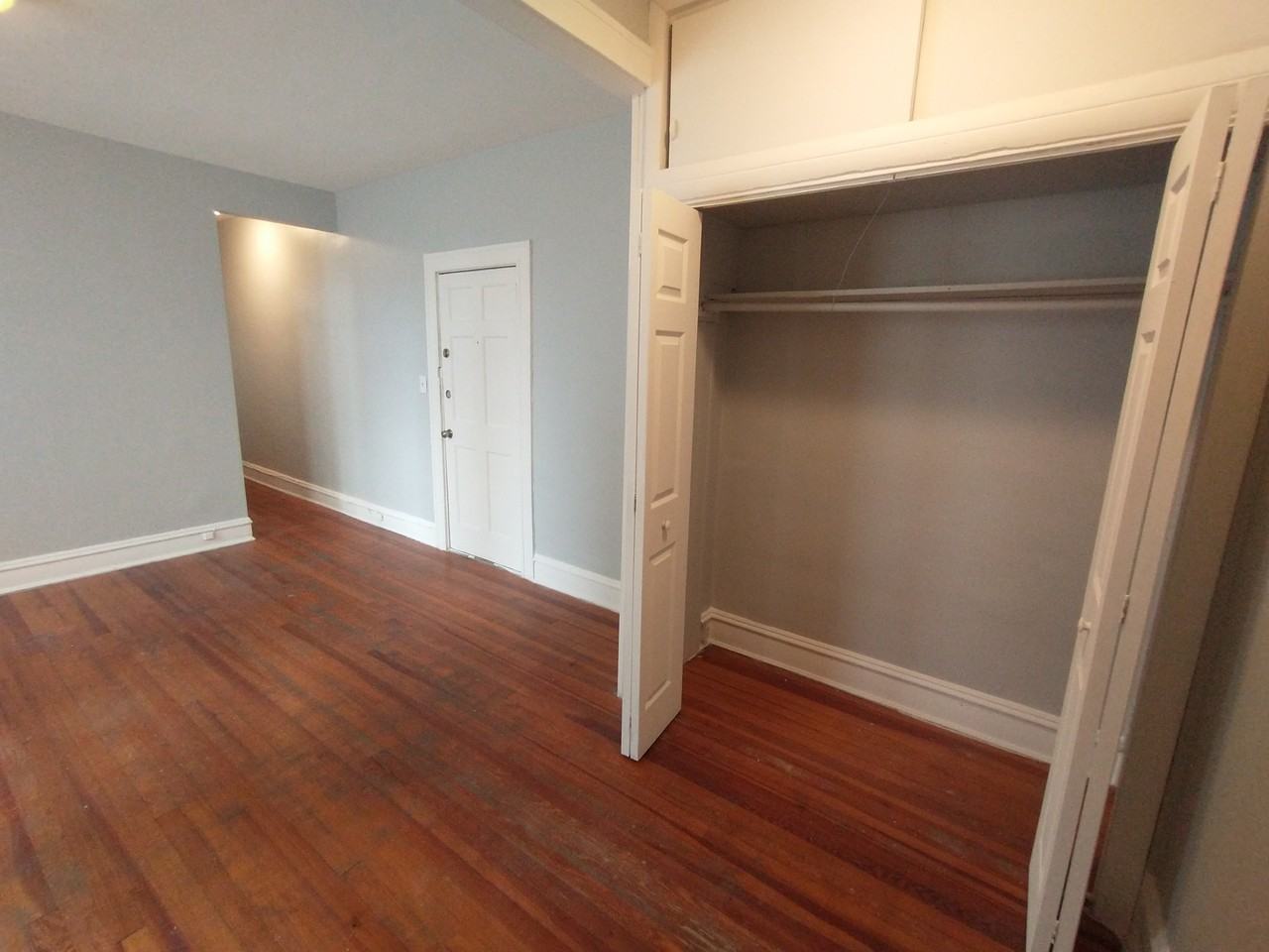 307 Dolphin St #4E - Photo 7 of 11