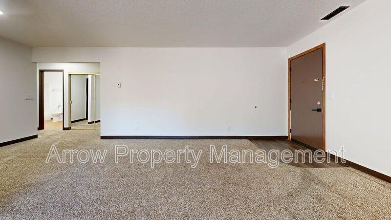 201 E Arbor Ave - Photo 2 of 9