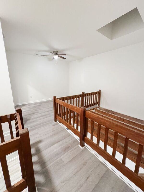 235 King St #3 - Photo 7 of 10