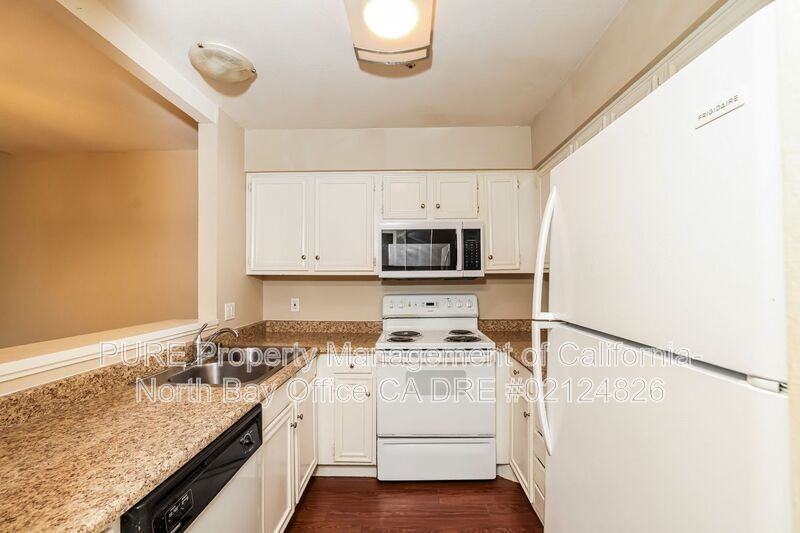 42 Redwood Ct - Photo 3 of 28