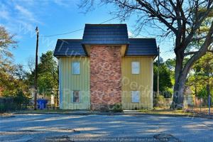 featured image of 1304 Suber St #C