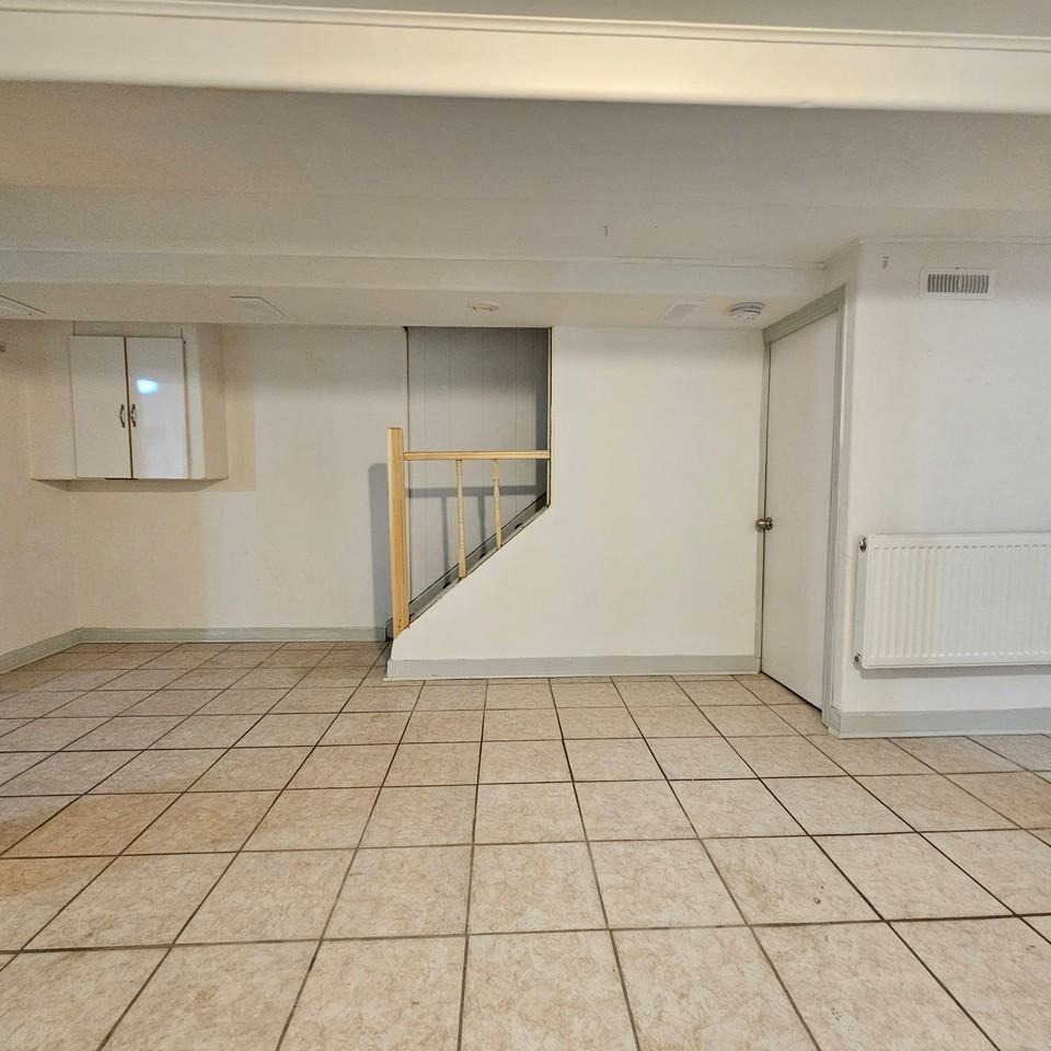 1659 Keele Street #b - Photo 3 of 9