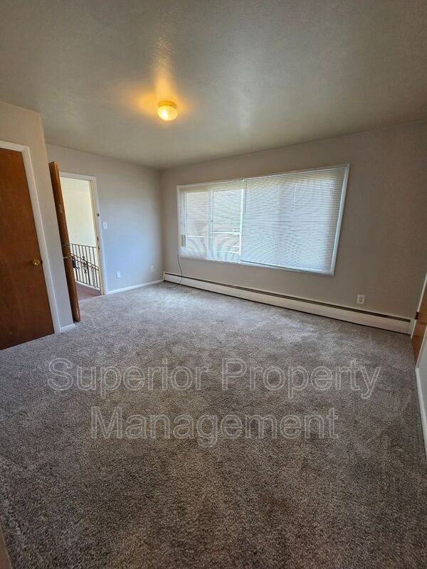 3021 Kelley Dr - Photo 3 of 9