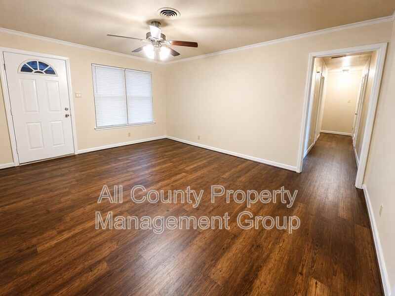 5016 Sabelle Ln - Photo 2 of 17