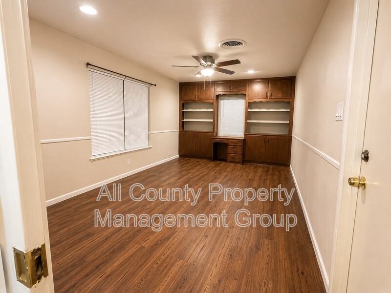 5016 Sabelle Ln - Photo 7 of 17