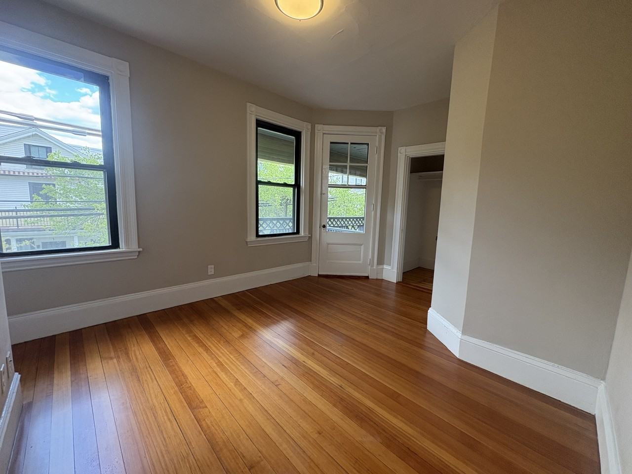2 Pleasant Ave #3R - Photo 5 of 16