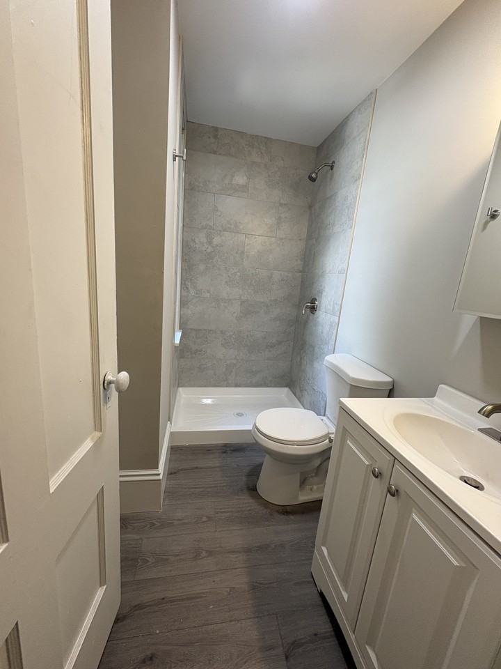 4 Pleasant Ave #1F - Photo 3 of 7