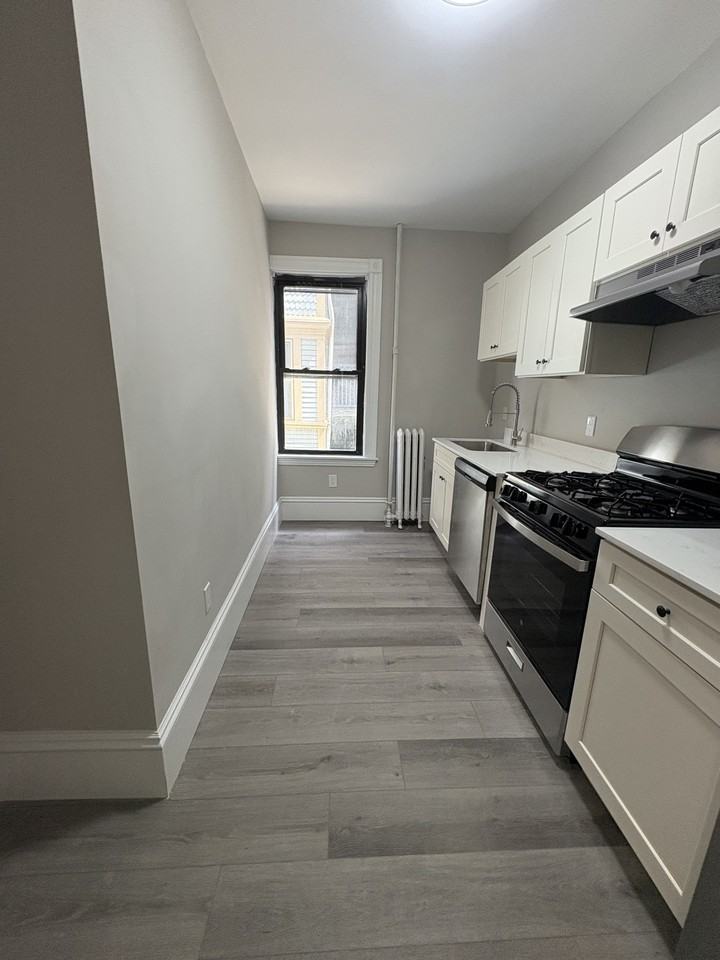 4 Pleasant Ave #1F - Photo 5 of 7