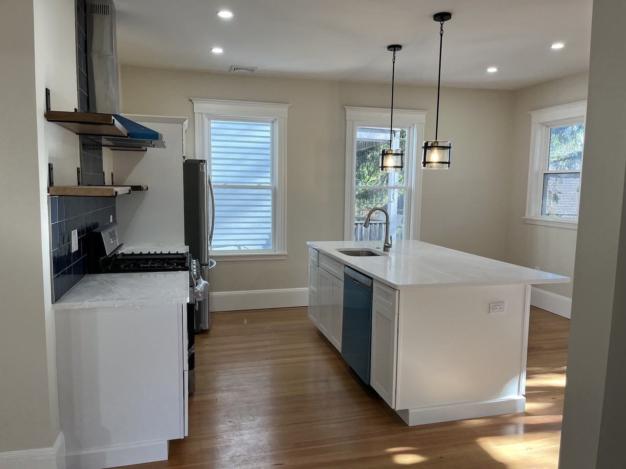 20 Taft St #2 - Photo 7 of 50