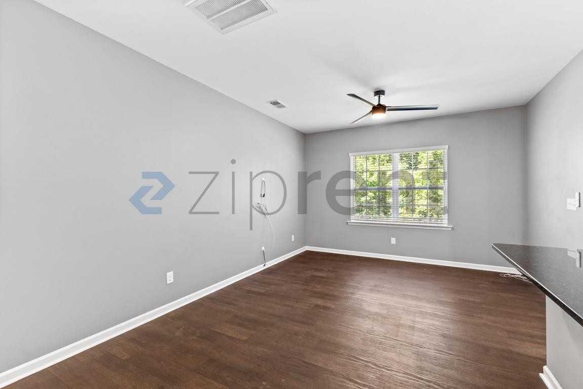 6111 Guildford Hill Ln - Photo 4 of 26