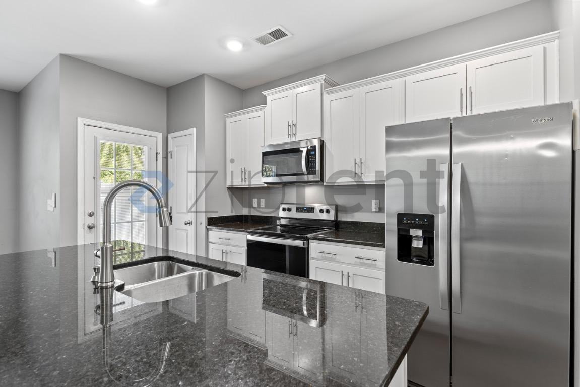 6111 Guildford Hill Ln - Photo 7 of 26