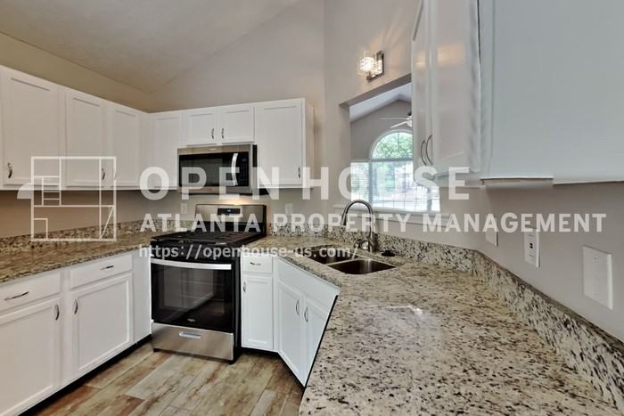 460 Highlander Way - Photo 7 of 21