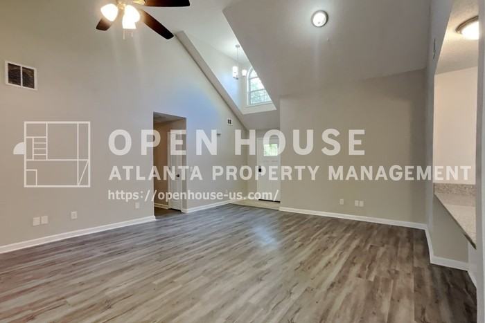 8435 Sapphire Ln - Photo 5 of 20
