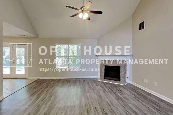 8435 Sapphire Ln - Photo 6 of 20