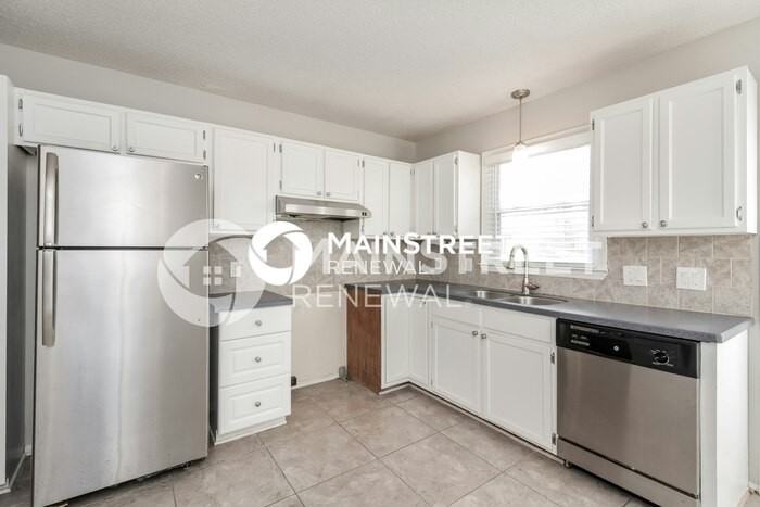 1200 Ashford St - Photo 7 of 16