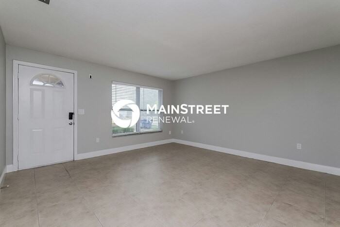 3602 Murrow St - Photo 4 of 16