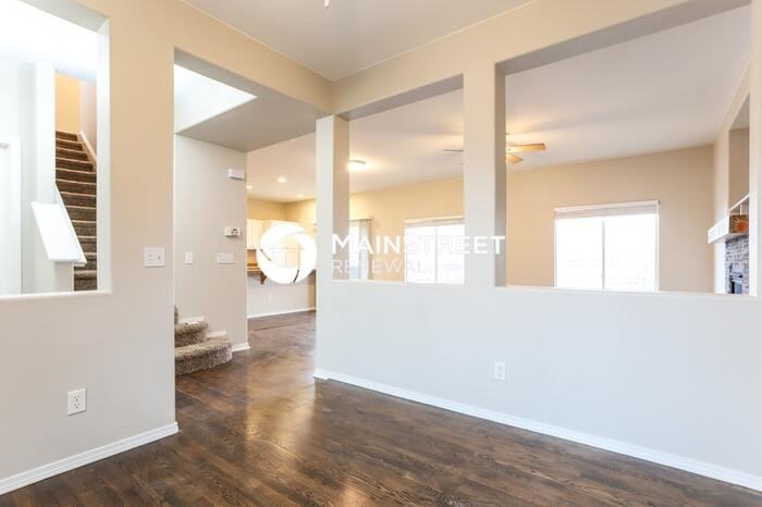 7083 Silverwind Cir - Photo 3 of 18